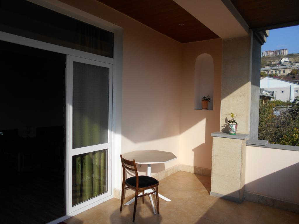 Сolibri Hotel เยเรวาน ภายนอก รูปภาพ
